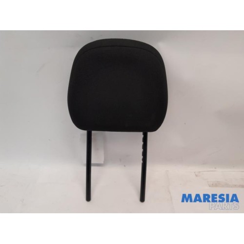 Peugeot - 208 - Headrest