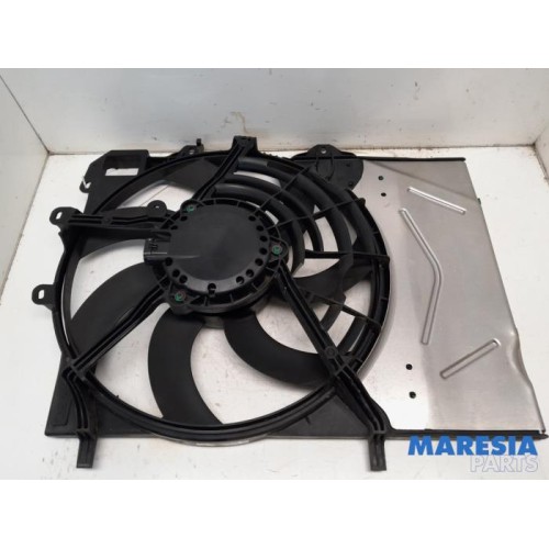 Peugeot - 208 - Fan motor