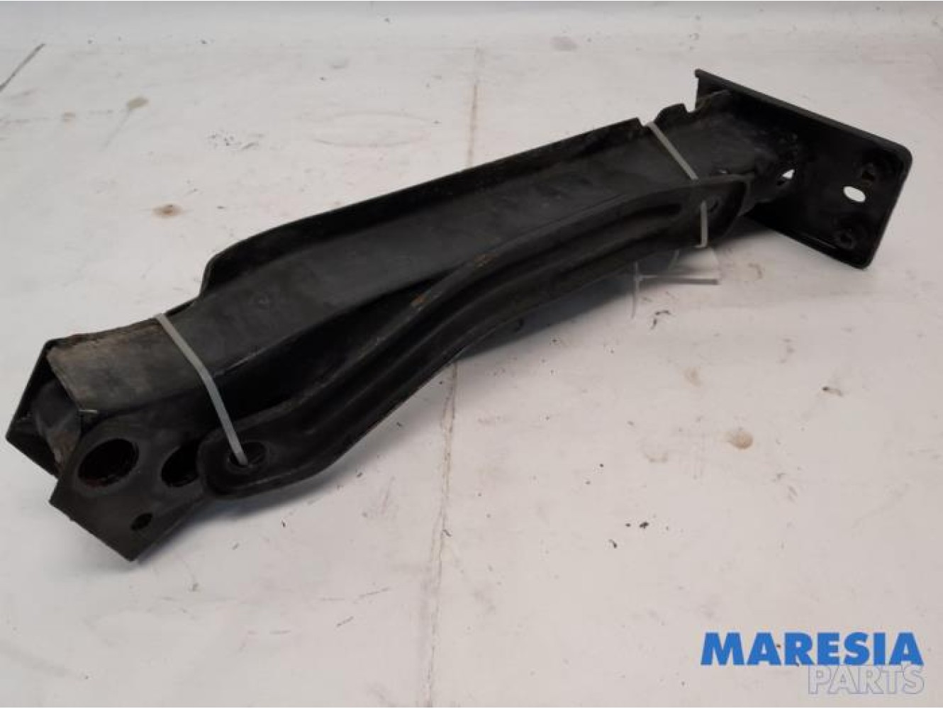 Fiat - Panda - Front part support