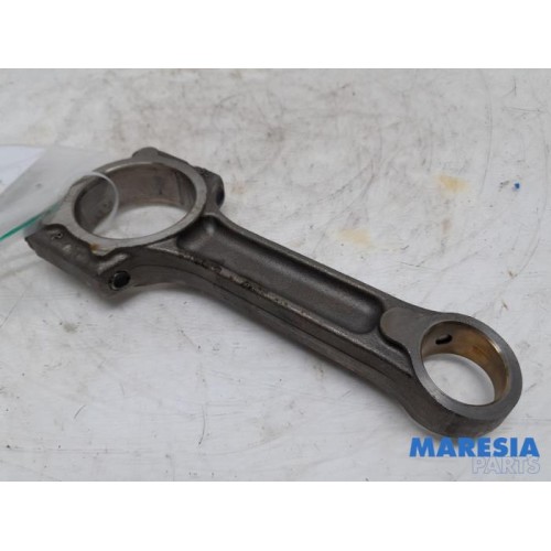 Renault - Kangoo - Connecting rod