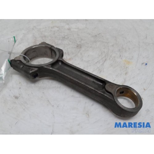Renault - Kangoo - Connecting rod