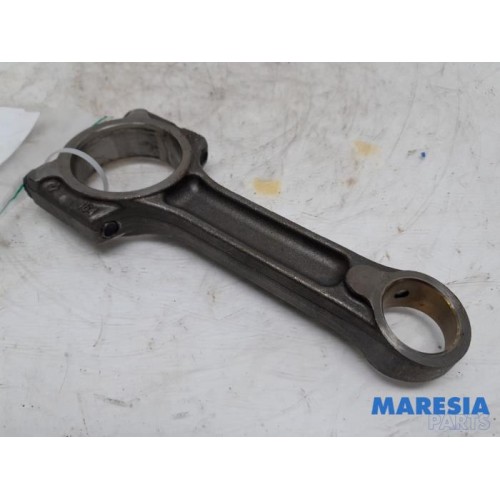 Renault - Kangoo - Connecting rod