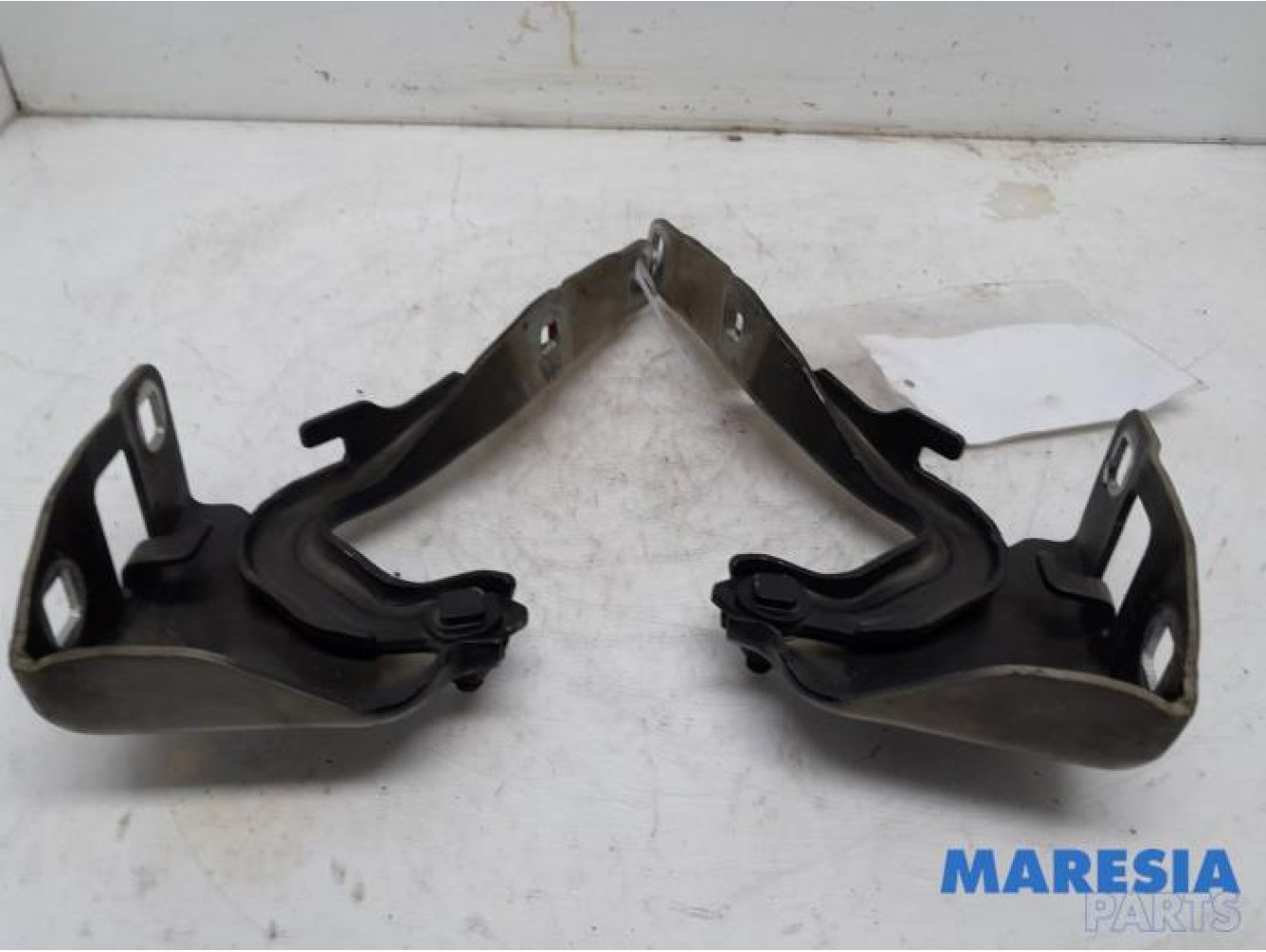 Fiat - Panda - Bonnet Hinge