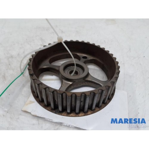 Renault - Laguna - Camshaft sprocket