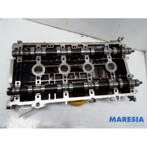 Renault - Laguna - Camshaft