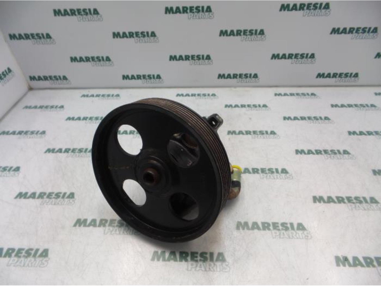 Peugeot - 306 - Power steering pump