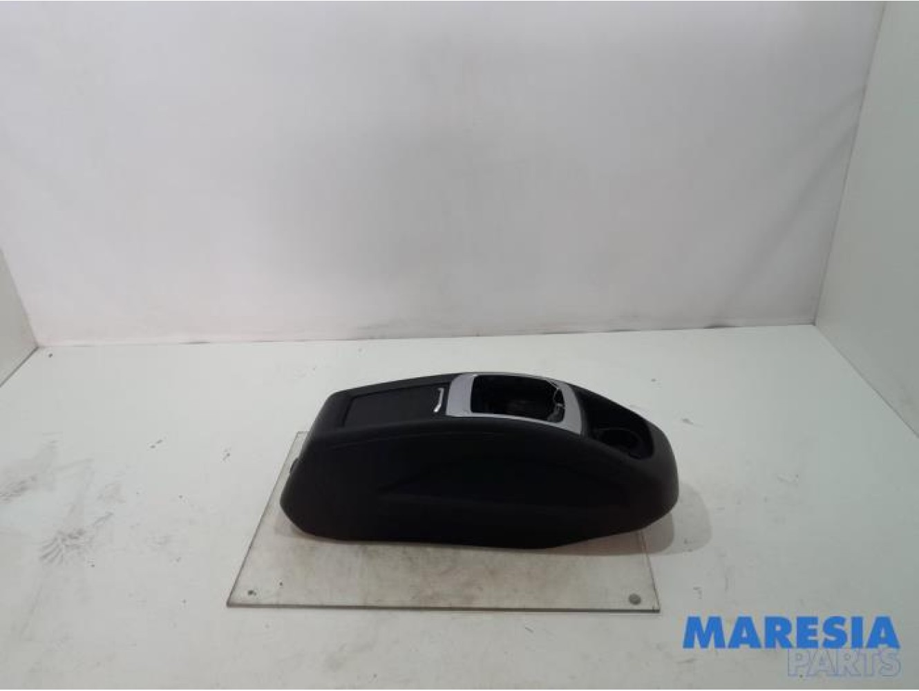 Citroen - C4 Grand Picasso - Middle console