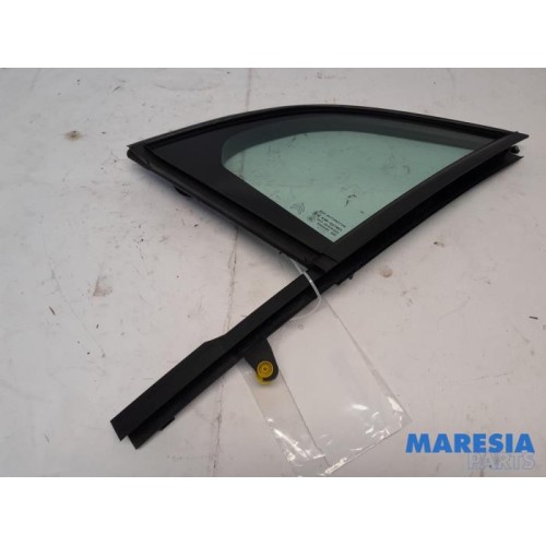 Citroen - DS3 - Quarter light, front left
