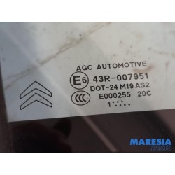 Citroen - DS3 - Quarter light, front right