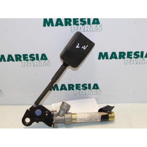 Citroen - Xantia - Gurtsrammer links