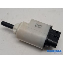 Citroen - Jumpy - Brake light switch