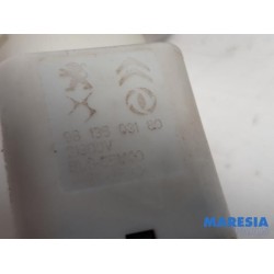 Citroen - Jumpy - Brake light switch