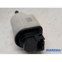 Citroen - Jumpy - Brake light switch