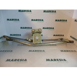 Renault - Clio - Wiper mechanism