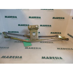 Renault - Clio - Wiper mechanism