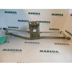 Renault - Clio - Wiper mechanism