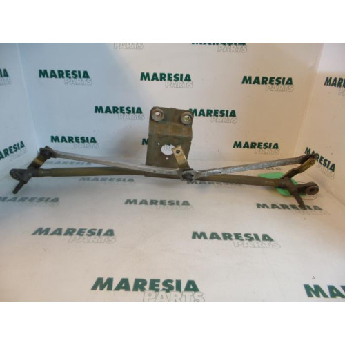 Renault - Clio - Wiper mechanism