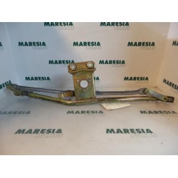 Renault - Clio - Wiper mechanism