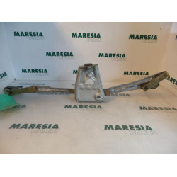 Renault - Clio - Wiper mechanism
