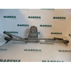 Renault - Clio - Wiper mechanism