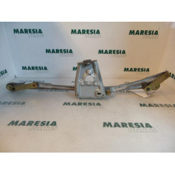 Renault - Clio - Wiper mechanism