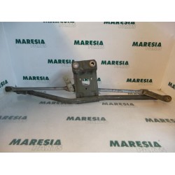 Renault - Clio - Wiper mechanism