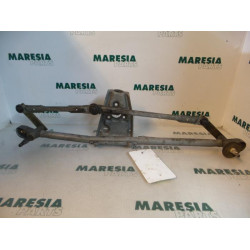 Renault - Clio - Wiper mechanism