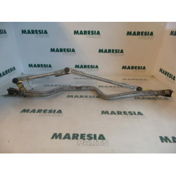 Renault - Clio - Wiper mechanism