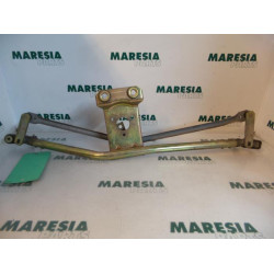 Renault - Clio - Wiper mechanism