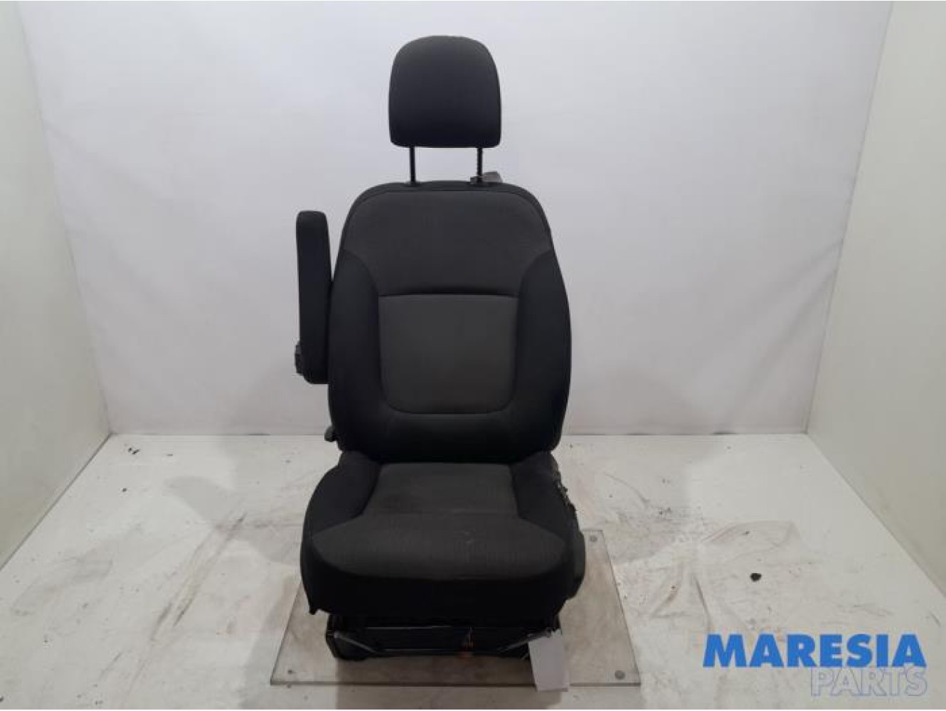 Fiat - Talento - Seat, left