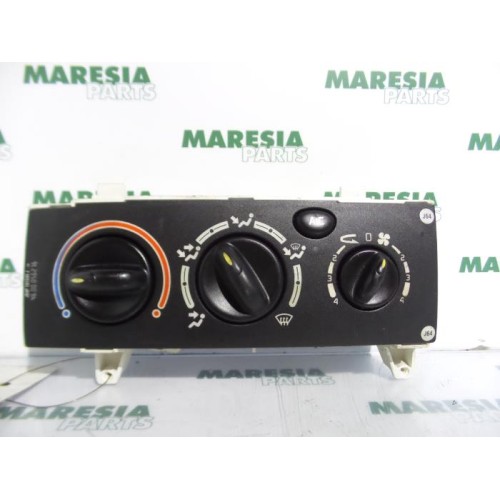 Renault - Megane Scenic - Heater control panel