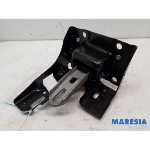 Peugeot - 208 - Gearbox mount