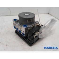 Peugeot - 208 - ABS pump