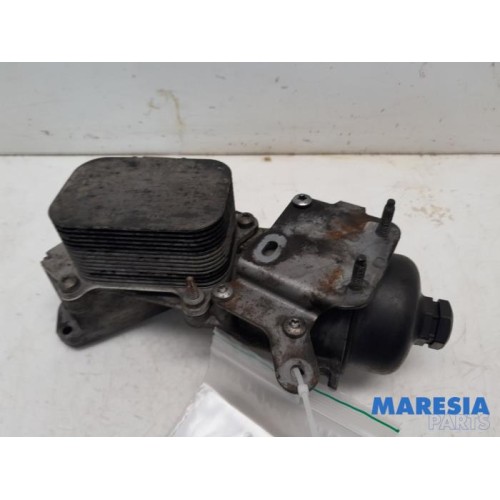Citroen - DS3 - Oil filter housing
