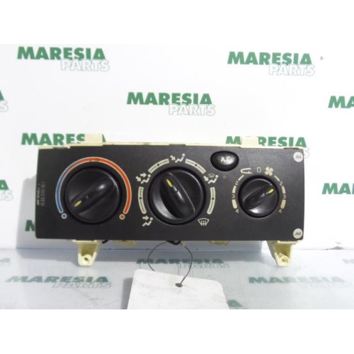 Renault - Megane Scenic - Heater control panel
