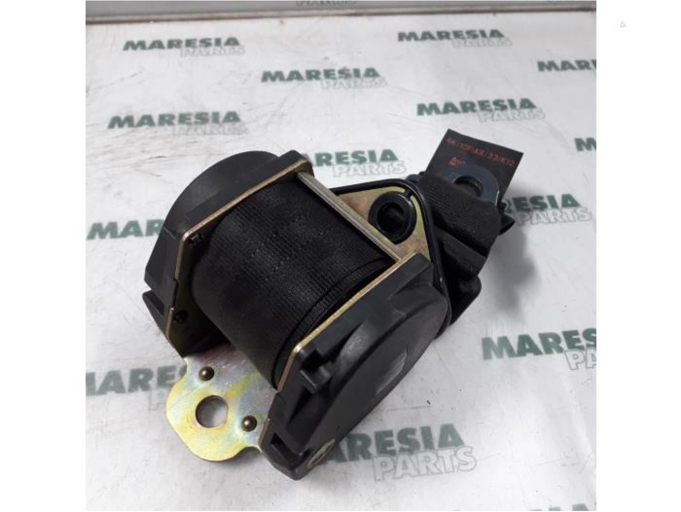 Peugeot - 106 - Sicherheitsgurt links hinten
