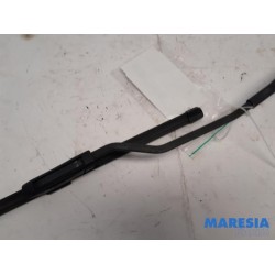Citroen - DS3 - Front wiper arm