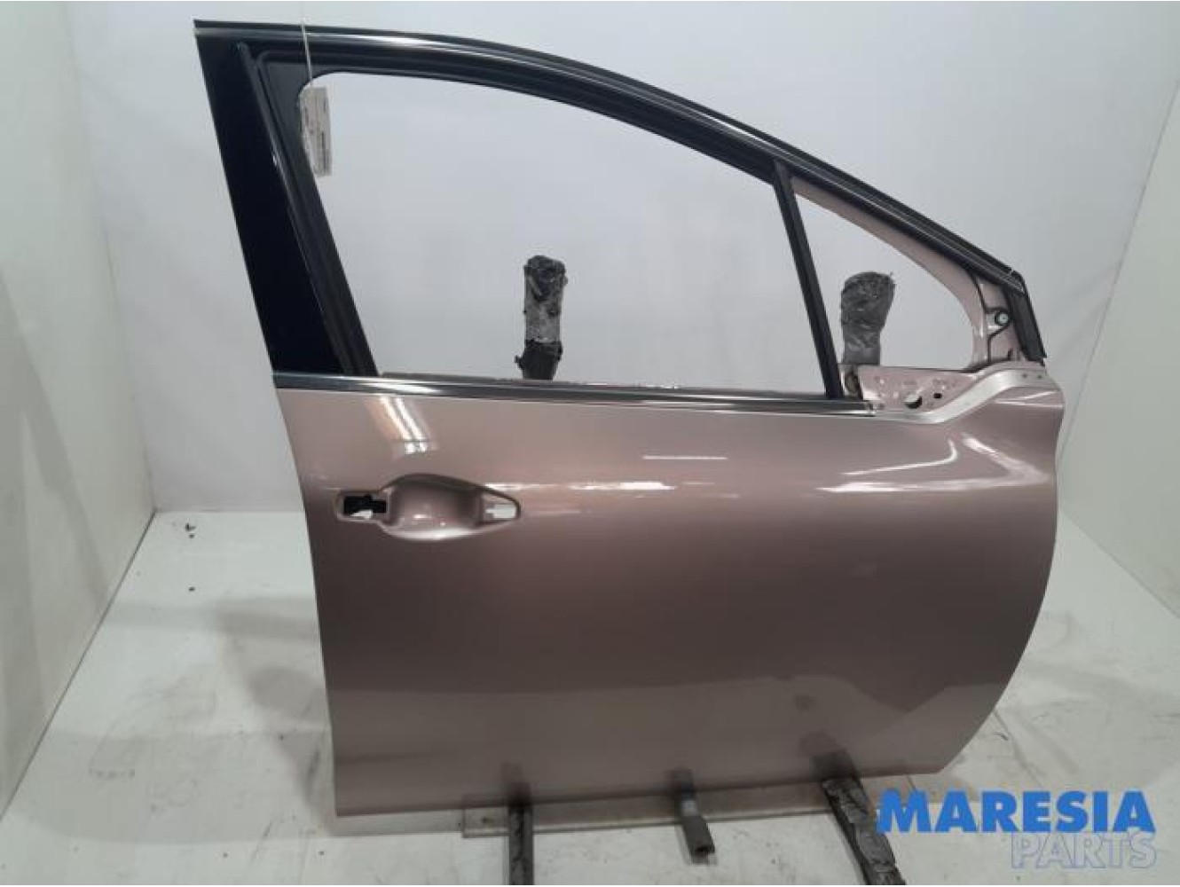 Peugeot - 208 - Portière 4portes avant droite