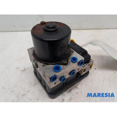 Citroen - DS3 - ABS pump