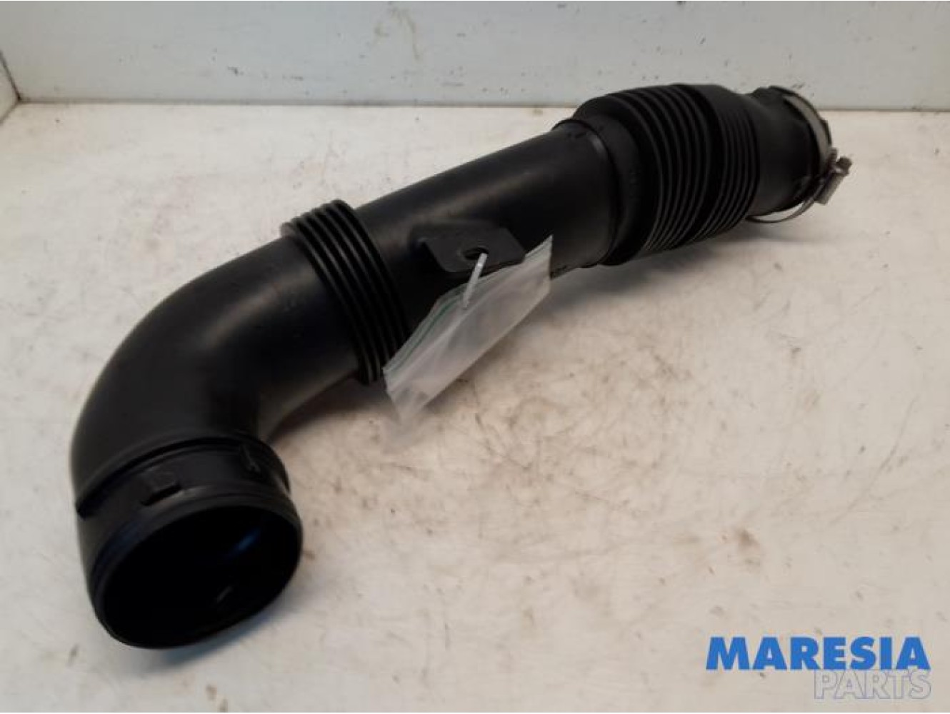 Citroen - C4 Grand Picasso - Air intake hose