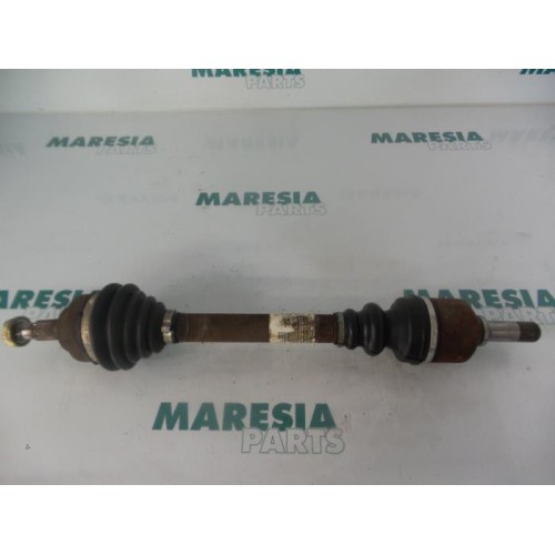 Citroen - C5 - Aandrijfas links-voor
