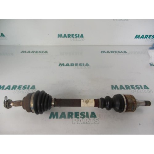Citroen - C5 - Aandrijfas links-voor