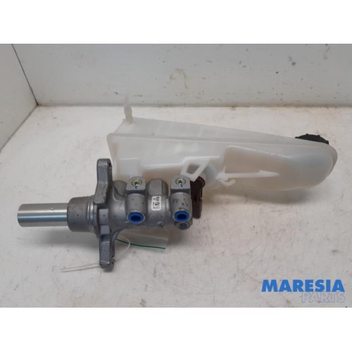 Citroen - Jumpy - Master cylinder