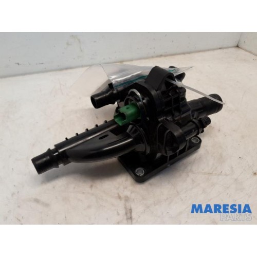 Citroen - DS3 - Thermostat housing
