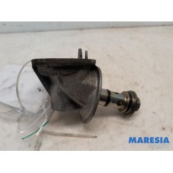 Renault - Scenic - Oil filter holder