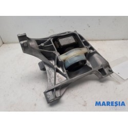 Citroen - Jumpy - Engine mount