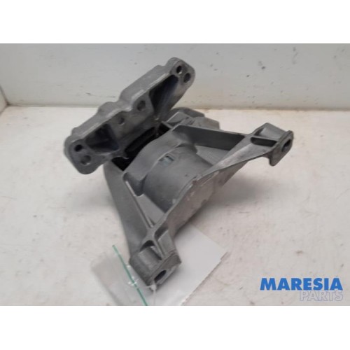 Citroen - Jumpy - Engine mount