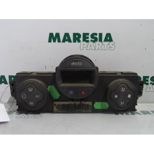 Renault - Megane - Heater control panel