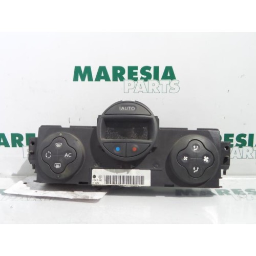 Renault - Megane - Heater control panel