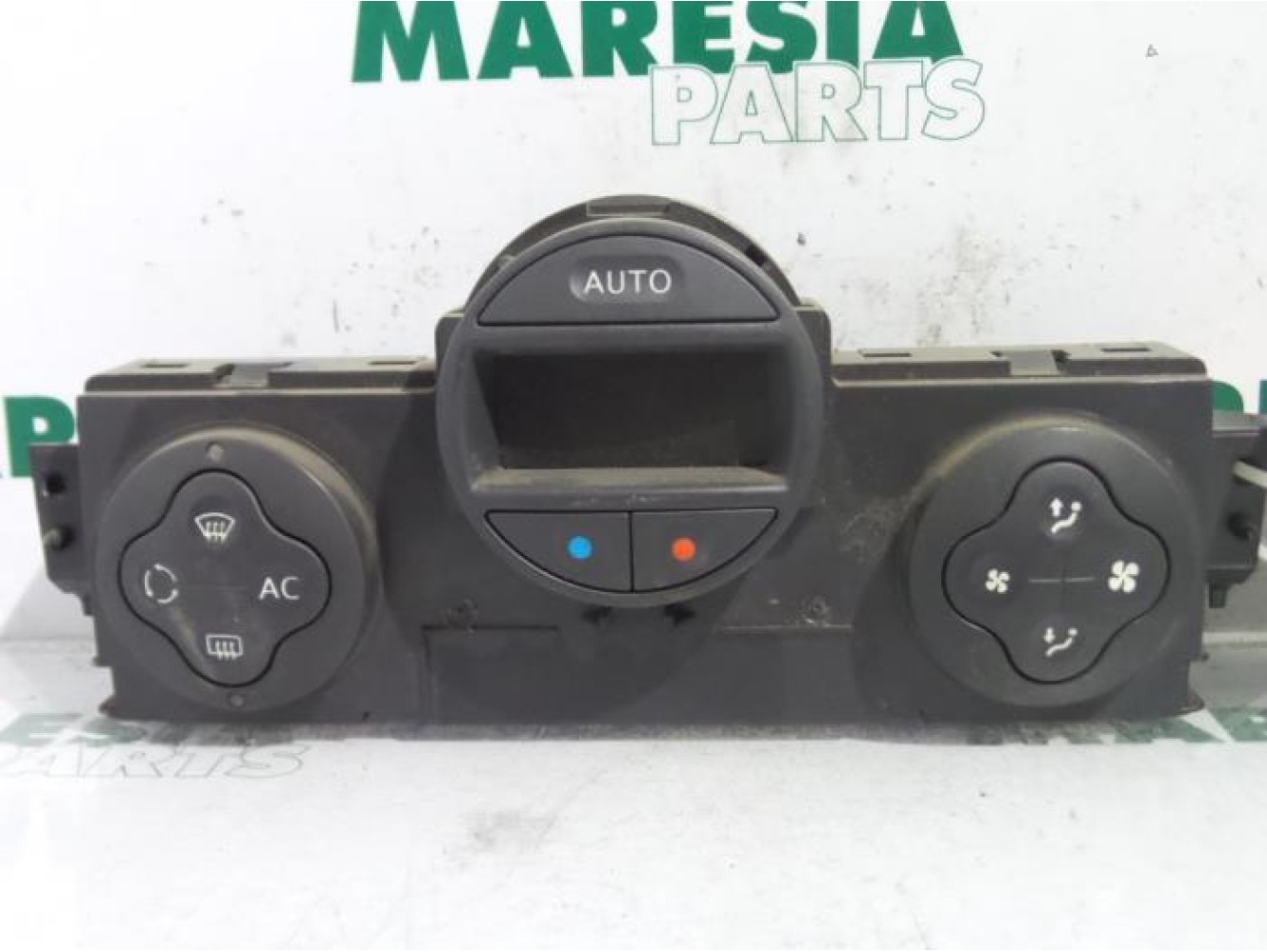 Renault - Megane - Heater control panel